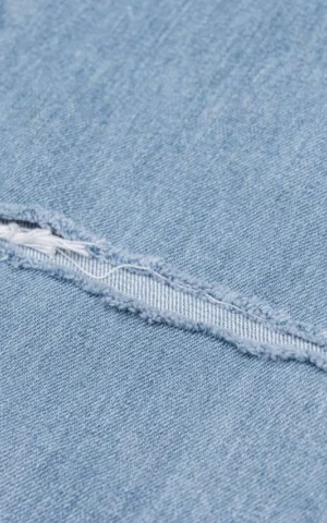Quần jean nữ ống suông xẻ rách